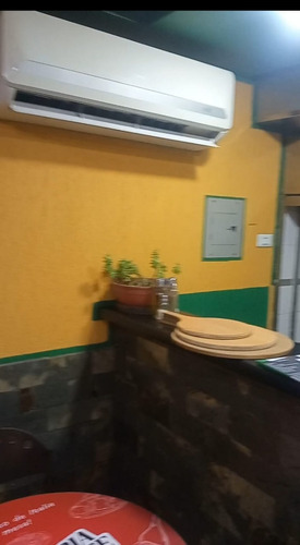 Venta Fondo De Comercio Pizzeria Activa, Full Equipada. Los Chaguaramos Ubicación Muy Transcurrida. Yy