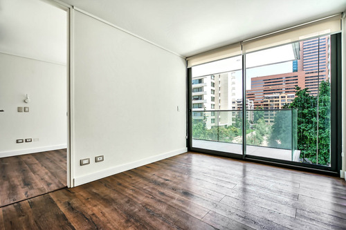 Imagen 6 de 24 de Edificio Av. Manquehue Nte.- Vista Poniente Piso 4
