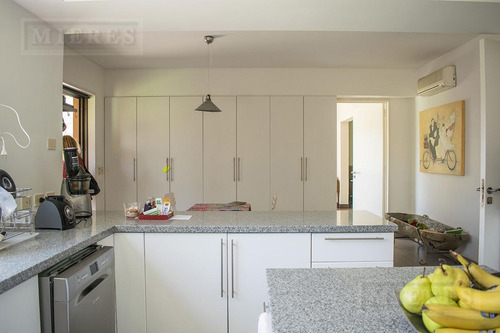 Casa De 550 Mts En Venta En Ayres De Pilar