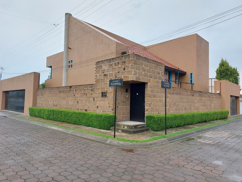 Casa En Venta En Metepec Fracc Campestre Del Virrey