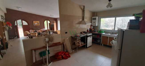 Casa De 207m2 En Villa Ciudad Parque, Los Reartes .(cod 552)