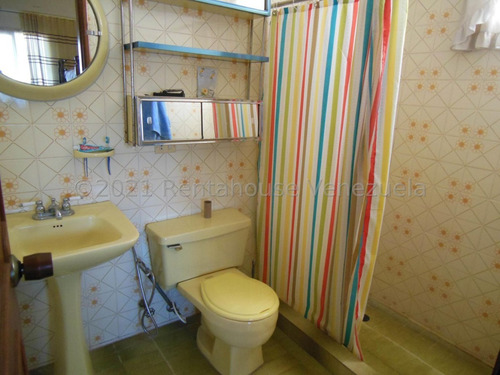 Imagen 13 de 21 de Los Naranjos Del Cafetal Casa En Venta Cod. 21-19296 02129594482----04141469108 Rah Ccct