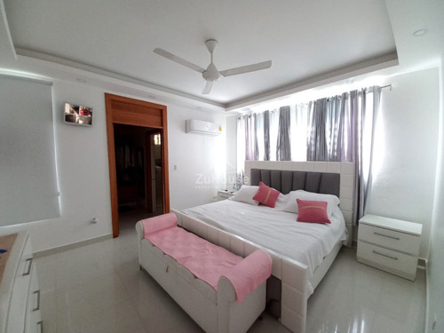 Casa En Venta En Residencial Cerrado En Gurabo Santiago Wpc17