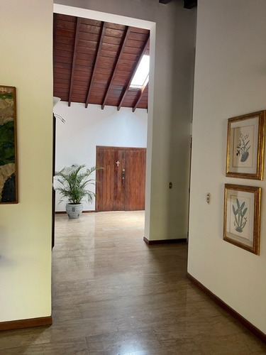 Imagen 8 de 14 de La Castellana Vendo Planta Baja Tipo Casa 04143256451