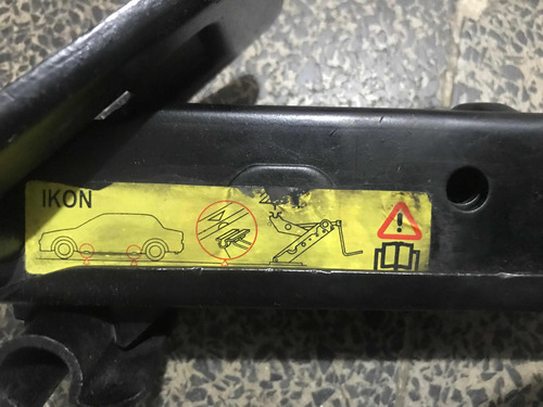 Gato Original Para Refacción De Ford Ikon (Usado)