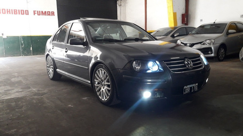 Volkswagen Bora 1.8 Highline T 180cv Cuero