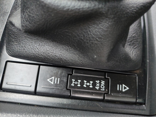 Imagen 16 de 18 de Volkswagen Amarok 2014 2.0 Cd Tdi 180cv 4x4 Trendline B34
