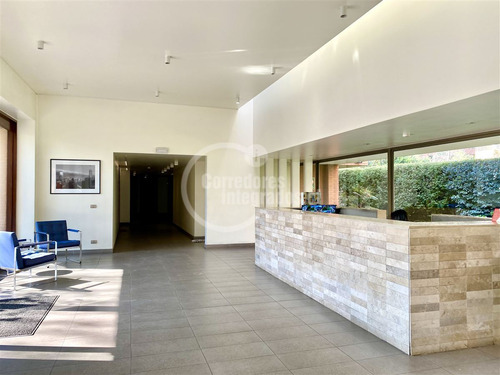 Departamento En Venta 2 Dorm. Con Jardín En Vitacura