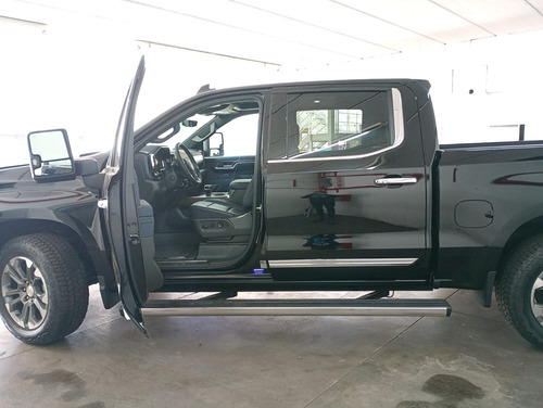 Chevrolet Silverado 5.3 V8 High Country