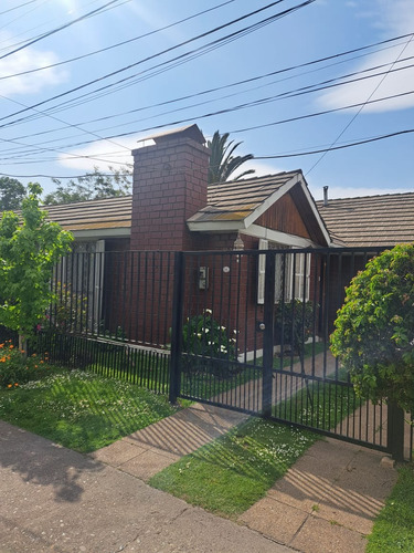 Venta Cómoda Casa, Buena Ubicación, Comuna De Ñuñoa.