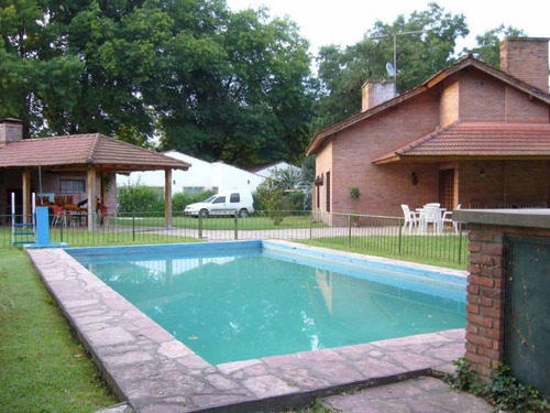 Imagen 2 de 8 de Casa Quinta Venta - Pilar