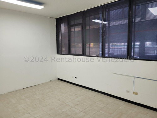 Ofina Alquiler Av Ppal De Los Ruices. Caracas, Ar Mls # 24-26299