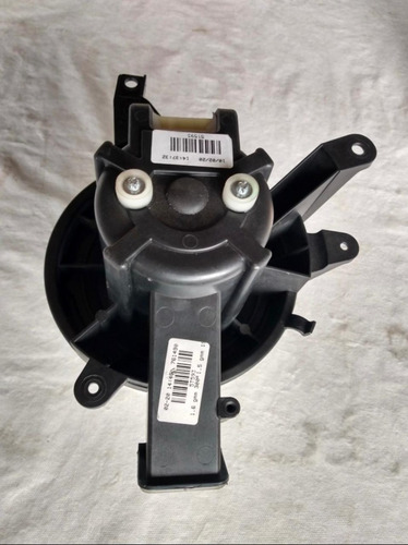 Imagem 3 de 5 de Motor Ventilador Fiat Toro