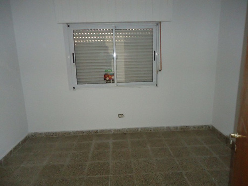 Imagen 10 de 13 de Casa Con Departamento En Venta En Ituzaingo Norte