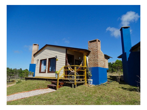 Dos Amores En Punta Del Diablo
