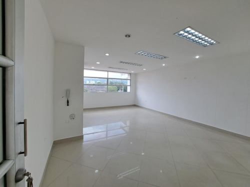 Oficina En Arriendo En Cúcuta. Cod A15243