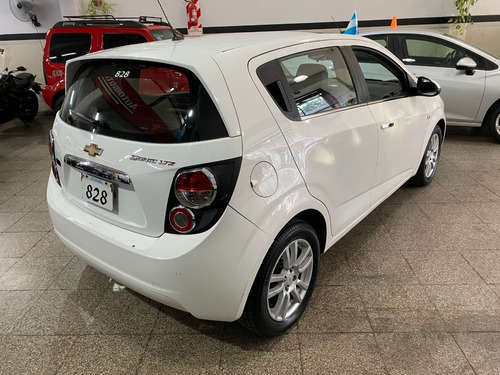 Imagen 7 de 11 de Chevrolet Sonic 1.6 Ltz Full Full 2012
