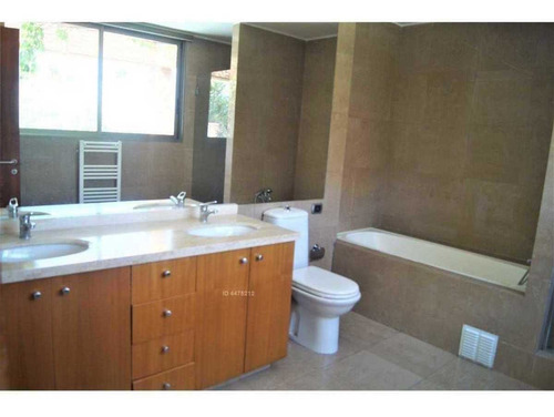 Imagen 11 de 18 de Preciosa Casa En Venta En Condominio En Lo Barnechea