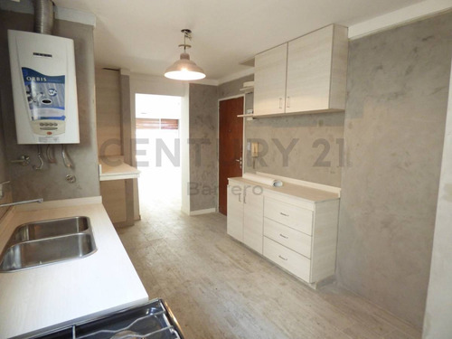 Imagen 7 de 19 de Retasado Colegiales - Impecable Semipiso De 3 Ambientes + Dependencia Reciclado