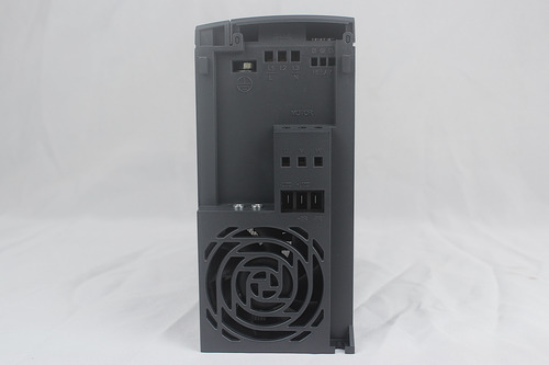 Inversor Frequência Danfoss Fc51 380v 5hp - 132f0026 Sem Ihm