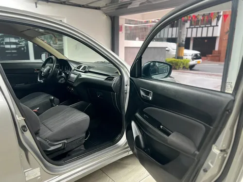 Suzuki Swift Dziere Mt 2023