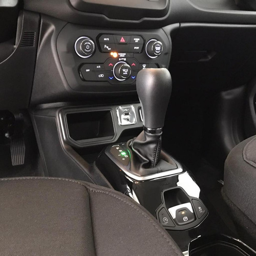 Imagem 10 de 12 de Jeep Renegade Sport Night Eagle 1.8 16v At