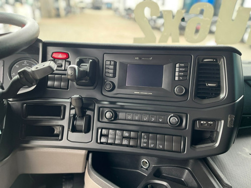 Scania R 450 6x2 Ano 2022/2023 Branco Susp. Ar R450 R460 420