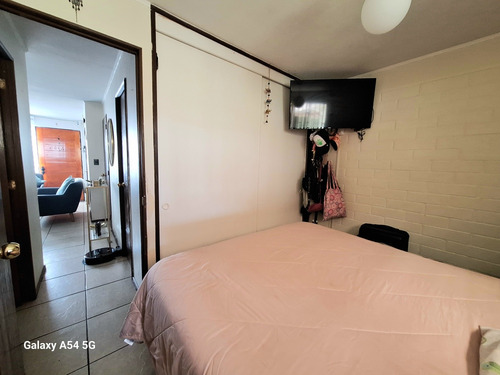 Vende Hermosa Casa, 3d/1b/ Amplio Patio_ Entrega Inmediata