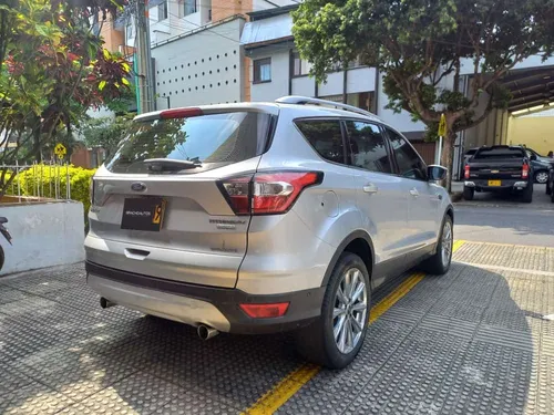 Ford Escape 2.0 Titanium