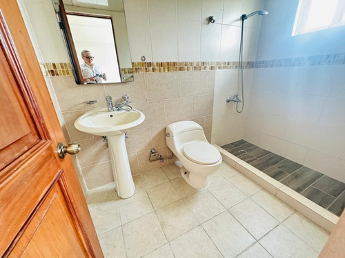 Apartamento En Alquiler En Naco.