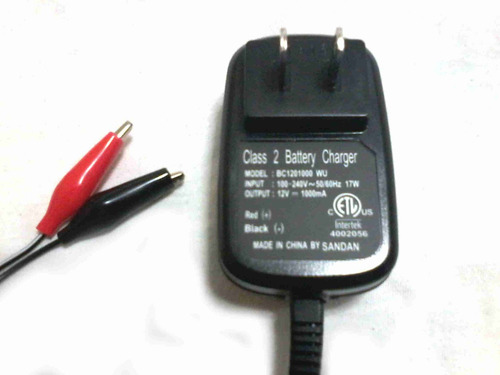 Imagen 2 de 3 de Cargador 6volts Para Carritos Montables Scooters Patines
