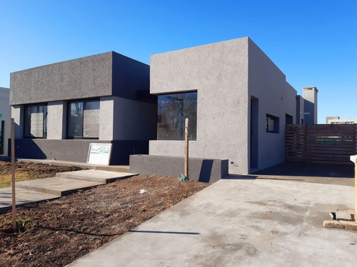 Imagen 3 de 17 de Casa En Venta En Santa Elena