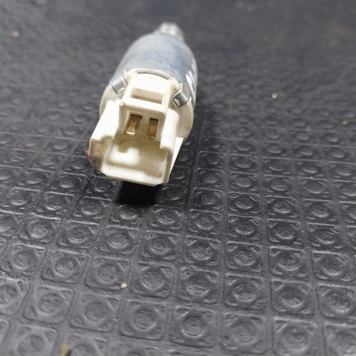 Bulbo Interruptor Pedal Embrague Hilux 5/15
