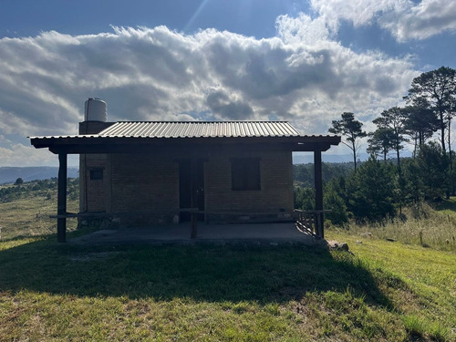 Cabaña Con 1 Hectárea Y Media En Yacanto!!