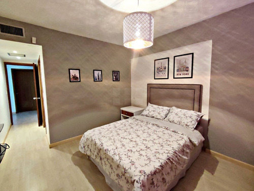 Imagen 11 de 14 de Venta Townhouse C.r. Las Marinas, Lechería
