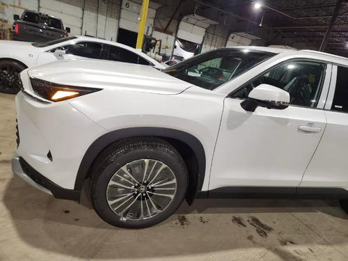 Toyota Grand Highlander Platinum Hybrid 2024
