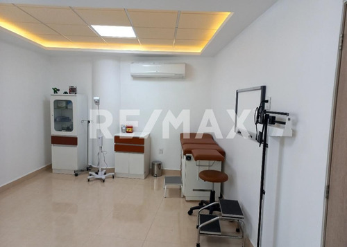 Imagen 17 de 21 de Consultorio Equipado - Comercial En Renta