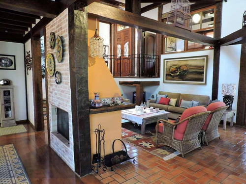 Linda Casa No Forest Hills C/4 Suítes - R$1.900.000,00!! - Ca0915