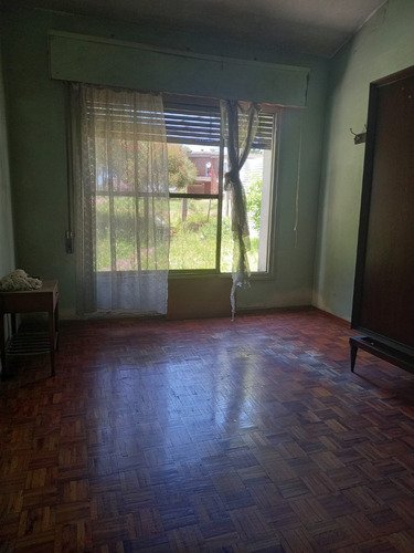 Vendo ! Casa De 150m2 En 1000mts2 De Terreno Mas Local Comercial, 2 Dorm.