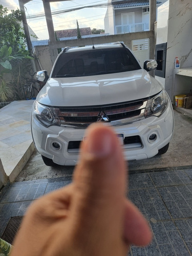 Imagem 7 de 7 de Mitsubishi L200 2.4 Triton Sport Hpe S Cab. Dupla 4x4 Aut.
