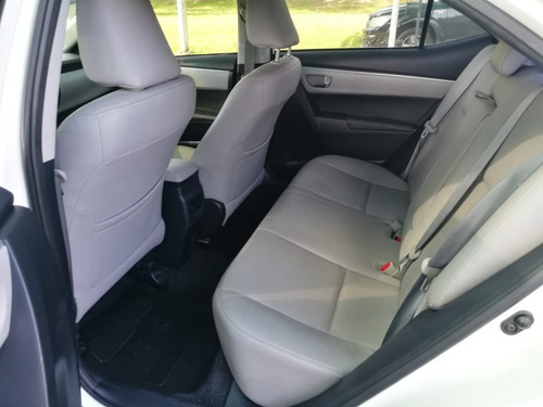 Toyota Corolla Xei 1.8 2016 Blanco Automático Cuero