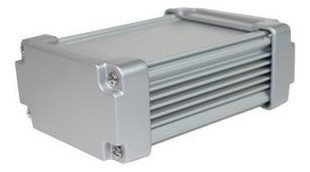 Caja De Disipador De Calor Takachi Aluminio Plateado - Awn16