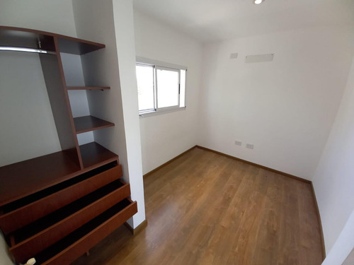 Imagen 15 de 28 de Duplex En Venta En La Plata Calle 34 E/ 141 Y 142 Dacal Bienes Raices