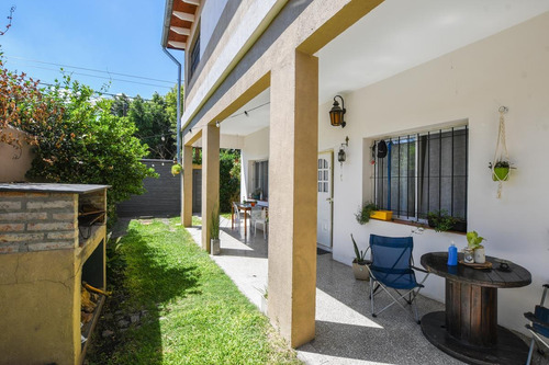 Imagen 3 de 23 de Casa De 3 Dormitorios En Venta Con Cochera Barrio Industrial Rosario