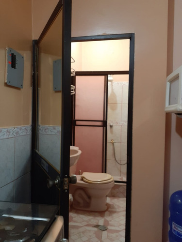 Imagen 4 de 12 de Alquilo Suite Amoblada