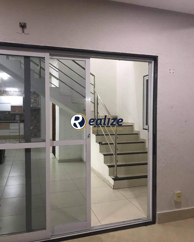 Imagem 9 de 23 de Casa Duplex Composto Por 3 Quartos Com Àrea De Lazer Completa Á Venda Na Praia Do Morro, Guarapari-es - Realize Negócios Imobiliários. - Ca00258 - 70632421