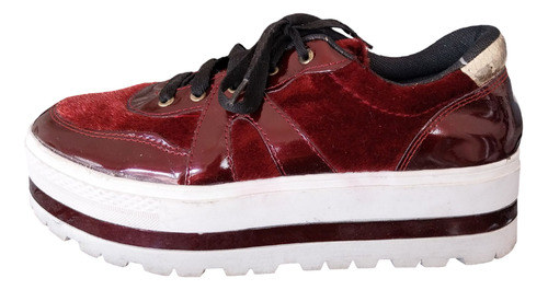 Zapatillas Urbanas Plataforma Bordó Charol Y Plush T.40 (Usado)