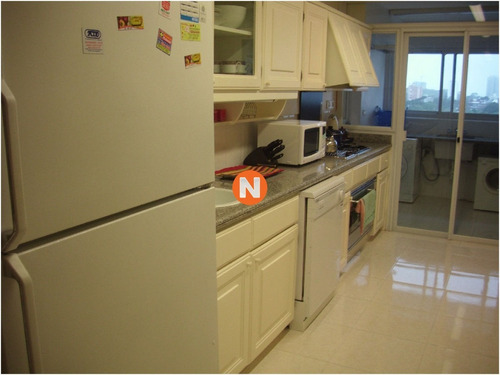 Apartamento En Venta Y Alquiler, Mansa, Punta Del Este, 3 Dormitorios.- Ref: 762