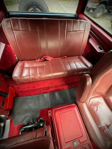 Ford Bronco V8 302