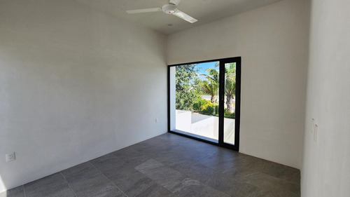 Casa De 3 Habitaciones En Venta En Privada, Cholul